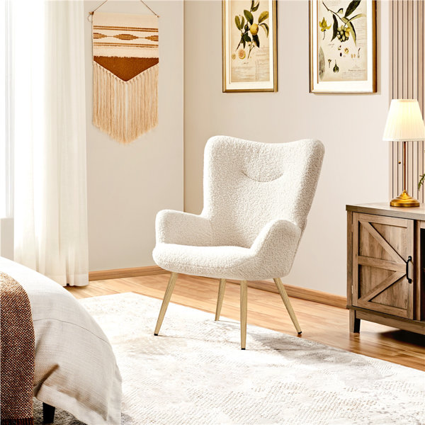 White chair discount with wooden legs